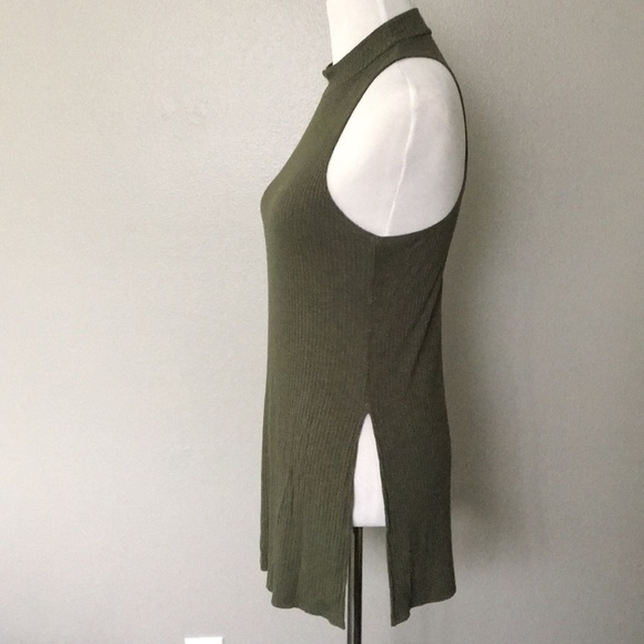 Ribbed Tank - Picture 2 of 3